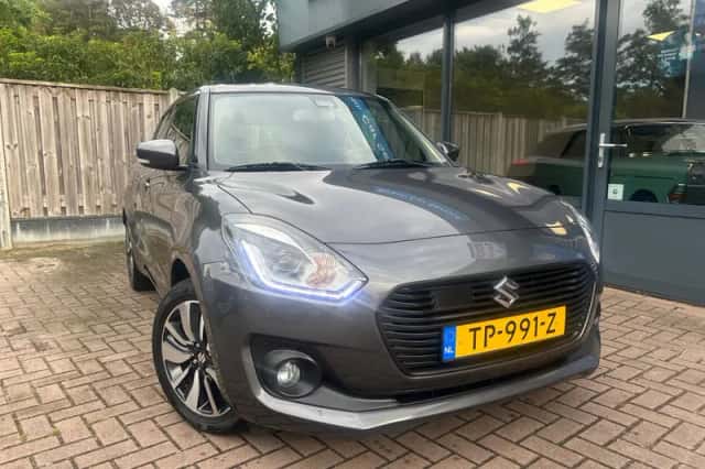 Suzuki Swift (2018) thumbnail 2