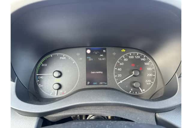 Toyota Yaris (2025) thumbnail 2