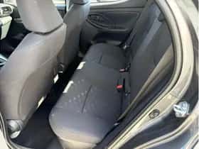 Toyota Yaris (2025) thumbnail 15