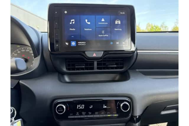 Toyota Yaris (2025) thumbnail 4