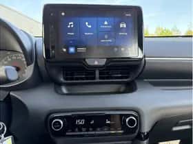 Toyota Yaris (2025) thumbnail 4