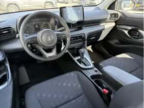 Toyota Yaris (2025) thumbnail 6