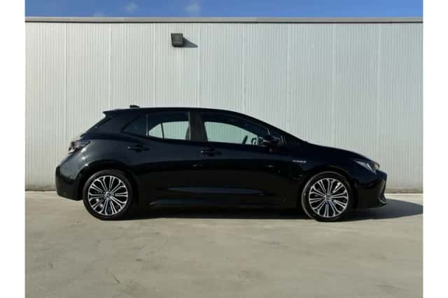 Toyota Corolla (2019) thumbnail 3