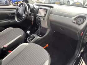 Toyota Aygo (2019) thumbnail 16