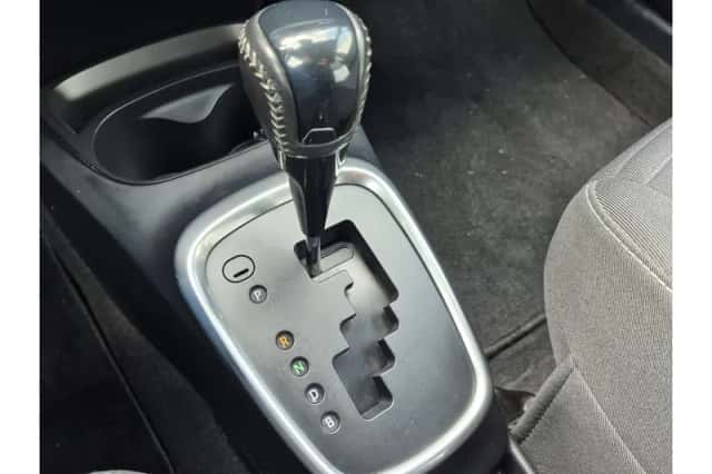 Toyota Yaris (2019) thumbnail 4