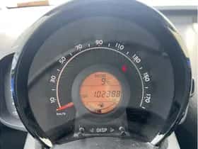 Toyota Aygo (2018) thumbnail 2