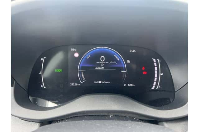 Toyota Yaris Cross (2025) thumbnail 2
