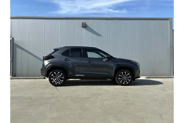 Toyota Yaris Cross (2025) thumbnail 3