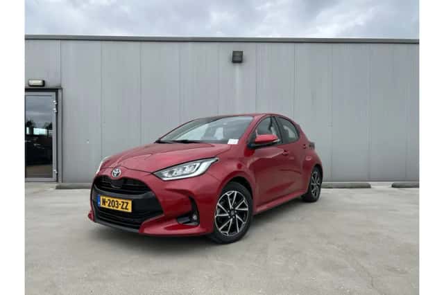 Toyota Yaris (2022) thumbnail 1
