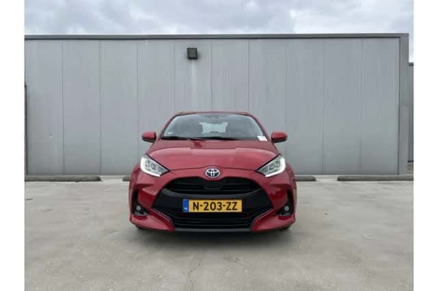 Toyota Yaris (2022) thumbnail 5