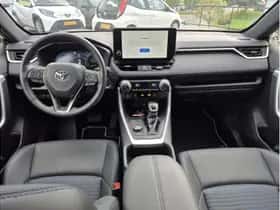 Toyota RAV4 thumbnail 2