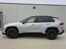 Toyota RAV4 thumbnail 5