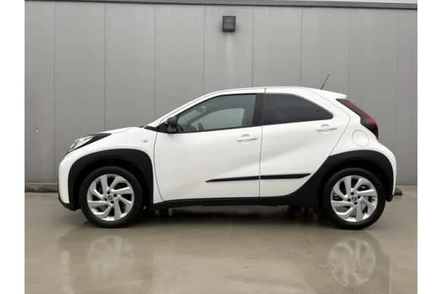 Toyota Aygo X (2023) thumbnail 3