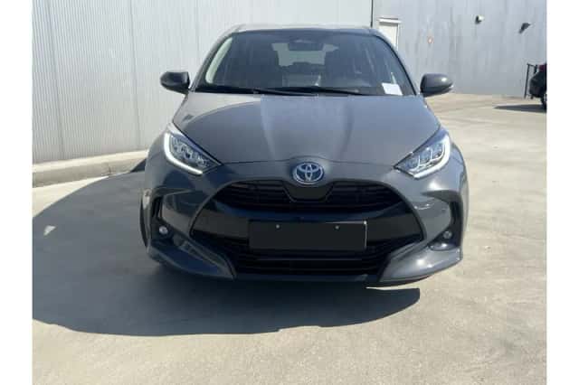 Toyota Yaris (2026) thumbnail 3