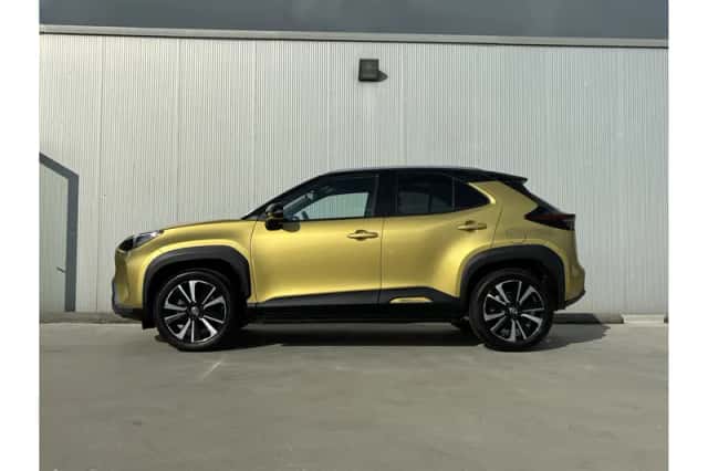 Toyota Yaris Cross (2021) thumbnail 2