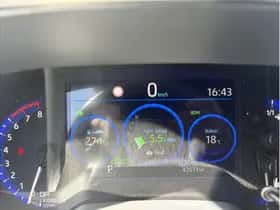 Toyota Corolla (2021) thumbnail 5