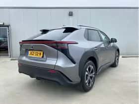 Toyota bZ4X (2025) thumbnail 4
