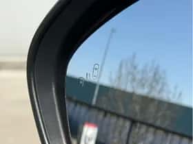 Toyota Corolla thumbnail 12