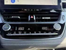 Toyota Corolla thumbnail 10