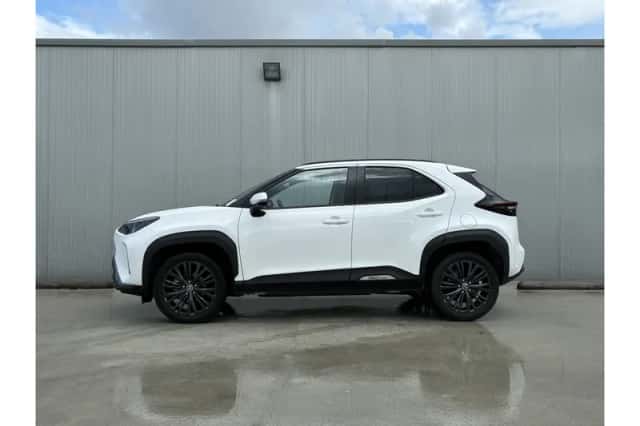 Toyota Yaris Cross (2023) thumbnail 2