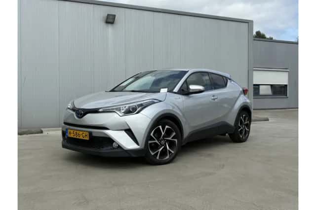 Toyota C-HR (2019) thumbnail 1