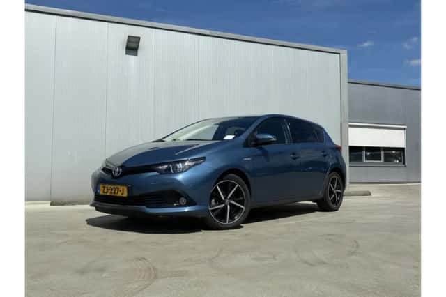 Toyota Auris (2019) thumbnail 1
