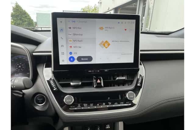 Toyota Corolla (2023) thumbnail 4