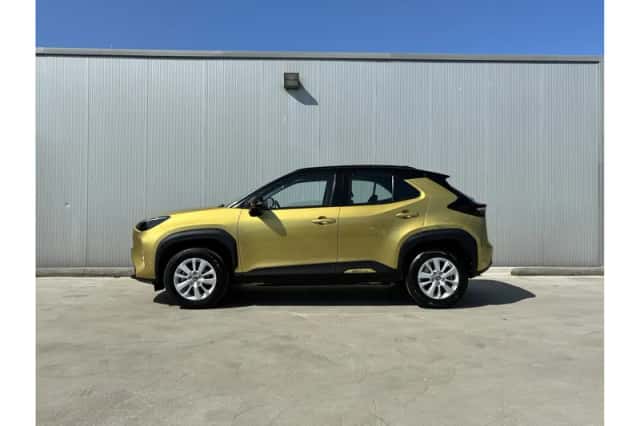 Toyota Yaris Cross (2022) thumbnail 3