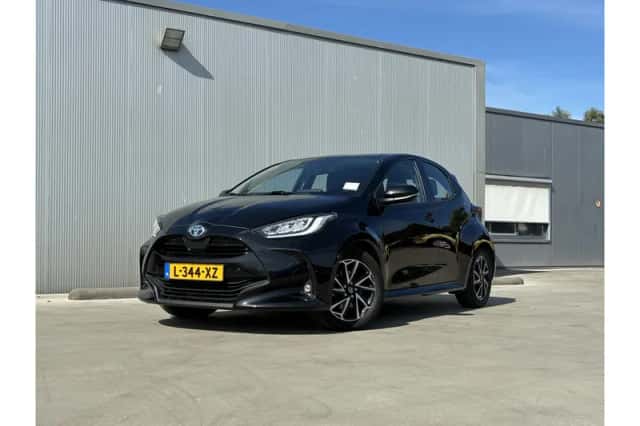 Toyota Yaris (2021) thumbnail 1