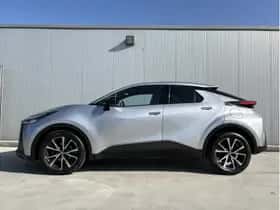 Toyota C-HR (2024) thumbnail 3