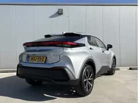 Toyota C-HR (2024) thumbnail 5