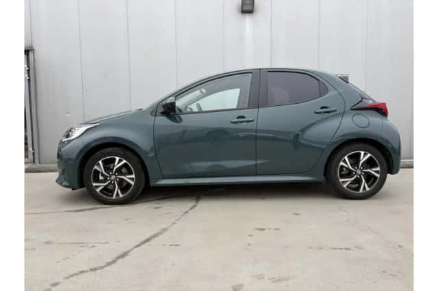 Toyota Yaris (2025) thumbnail 3