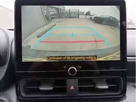 Toyota Yaris (2025) thumbnail 4