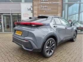 Toyota C-HR (2026) thumbnail 3
