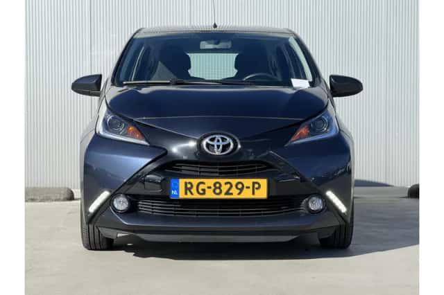 Toyota Aygo (2017) thumbnail 6