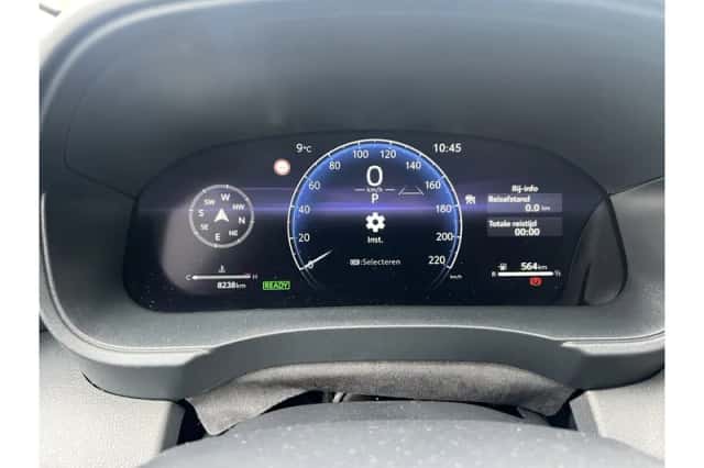 Toyota Yaris (2025) thumbnail 3