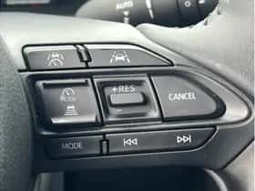 Toyota Yaris (2025) thumbnail 4