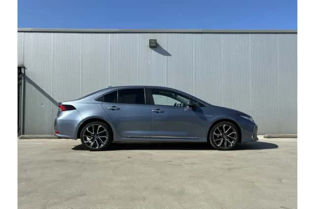 Toyota Corolla (2019) thumbnail 3