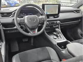 Toyota RAV4 (2025) thumbnail 2