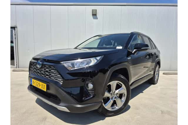 Toyota RAV4 (2021) thumbnail 1
