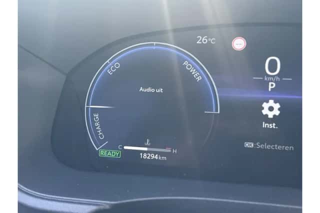 Toyota Yaris (2025) thumbnail 2