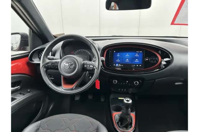 Toyota Aygo X (2024) thumbnail 2