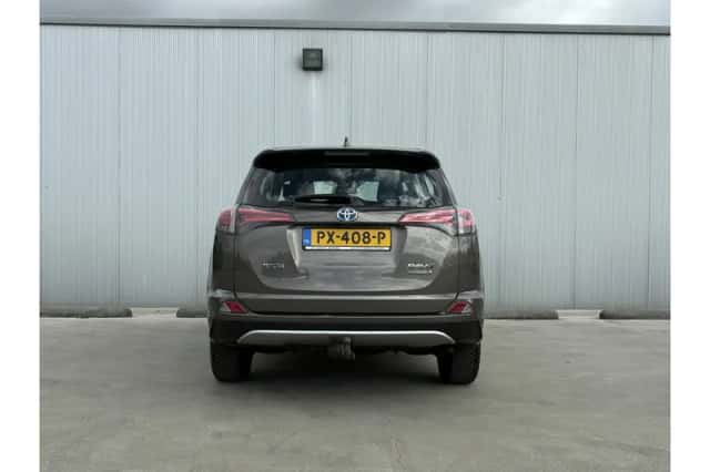 Toyota RAV4 (2017) thumbnail 5