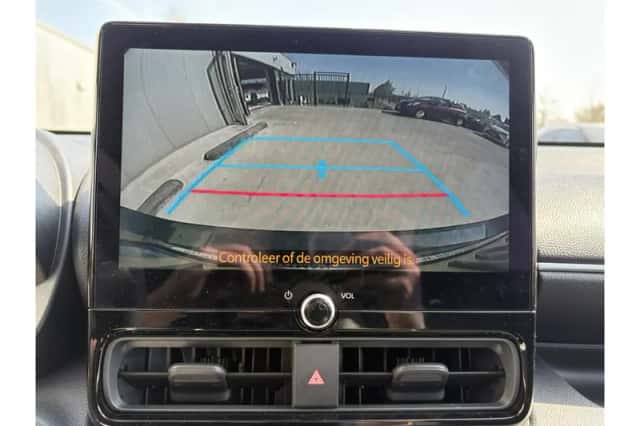 Toyota Yaris (2025) thumbnail 6