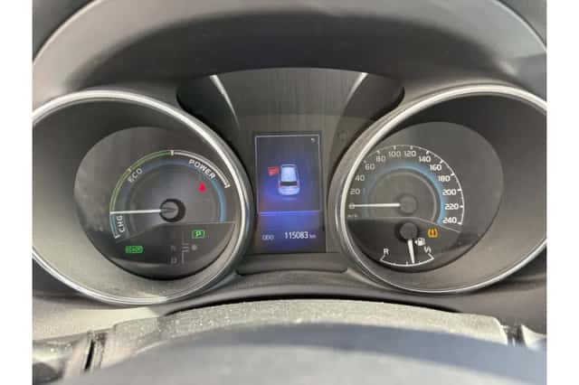 Toyota Auris (2016) thumbnail 4