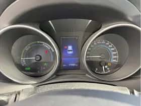 Toyota Auris thumbnail 4