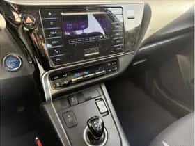 Toyota Auris thumbnail 8