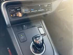 Toyota Auris thumbnail 9