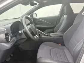 Toyota C-HR (2025) thumbnail 12