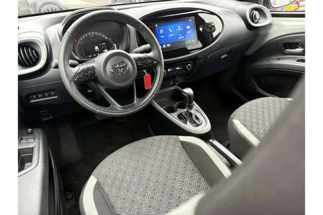Toyota Aygo X (2025) thumbnail 2